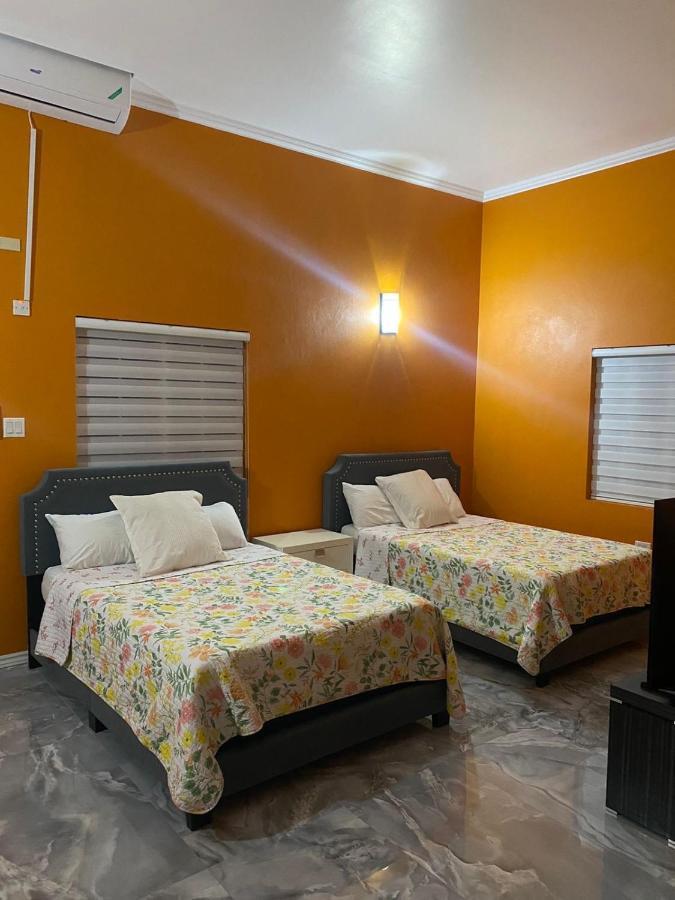 Paradise Cove Spanish Town Exterior photo
